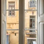 Chic, Stylish & Spacious Flat In