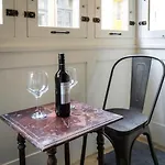 Chic, Stylish & Spacious Flat In