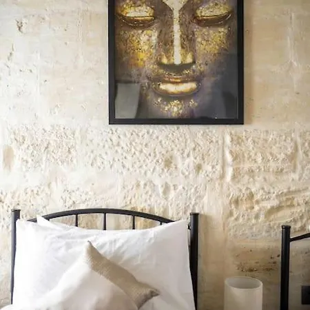 Apartment Chic, Stylish & Spacious Flat In *