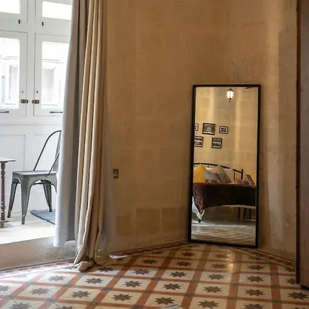 Appartement Chic, Stylish & Spacious Flat In