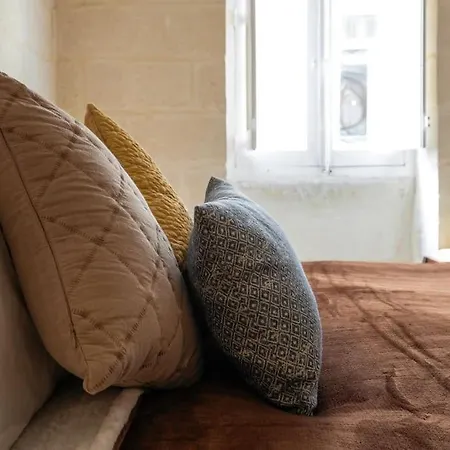 Appartement Chic, Stylish & Spacious Flat In *