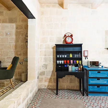 Chic, Stylish & Spacious Flat In Apartment Valletta