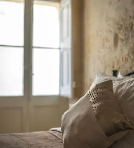 Chic, Stylish & Spacious Flat In La Valeta