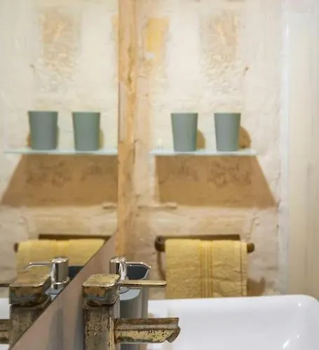 Chic, Stylish & Spacious Flat In Lejlighed Valletta