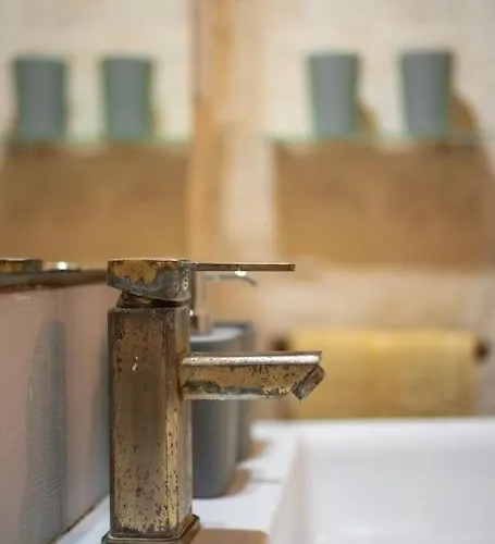 Chic, Stylish & Spacious Flat In *