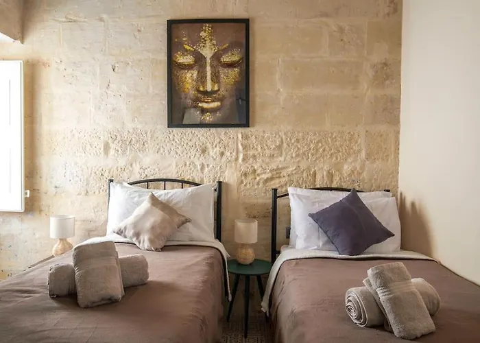 Chic, Stylish & Spacious Flat In Apartamento La Valeta