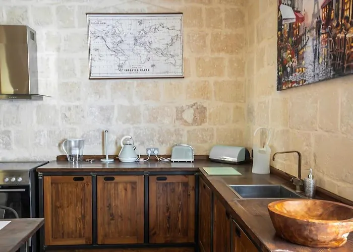 Chic, Stylish & Spacious Flat In Apartamento